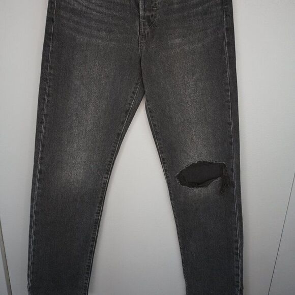 New Levi’s Wedgie Straight Distressed Button Up Raw Hem Jeans in Black size 24 - Picture 5 of 15